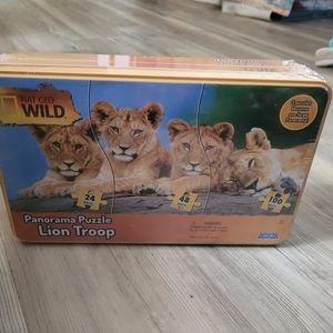 Uncle Milton Nat Geo Wild Panorama Puzzle Lion Tro